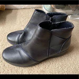 Clark Cloudsteppers Ankle Boots